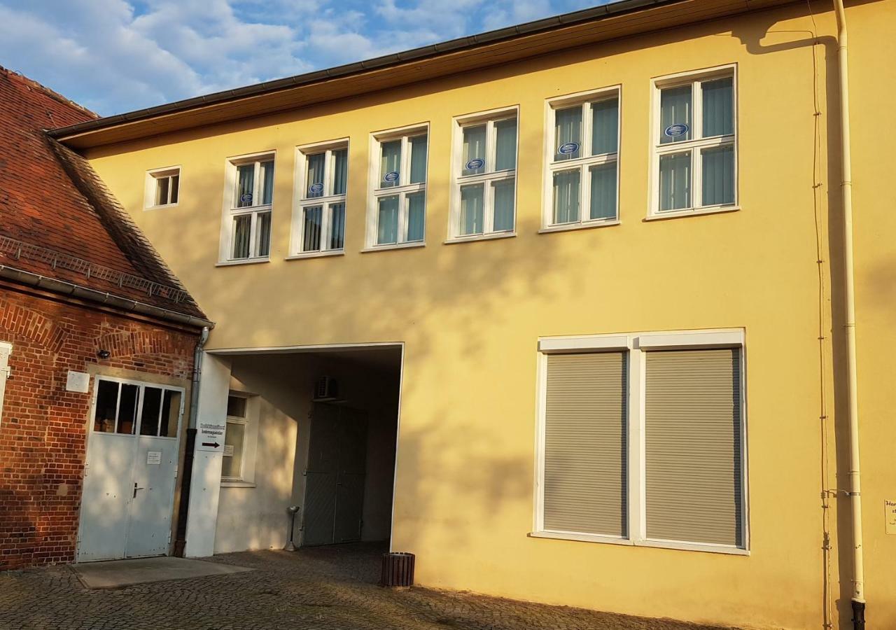 Hostel Jo-Si Kamenz Bagian luar foto